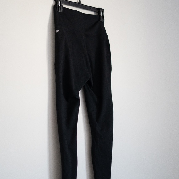 Fabletics powerhold leggings with mesh - Picture 1 of 5